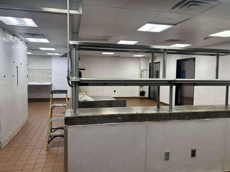 More Photos Of 1701 Payne St, Dallas Apartments For Lease
