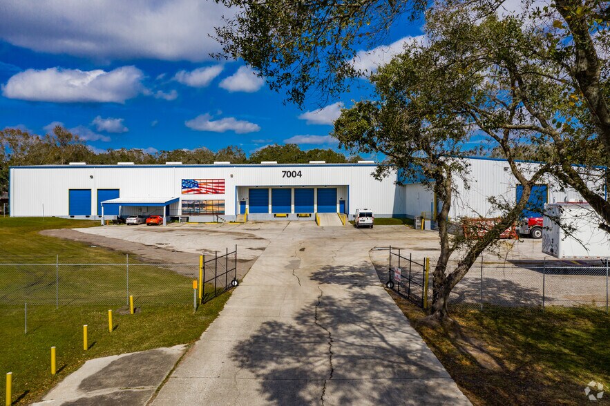 More Photos Of 7004 E Broadway Ave, Tampa Warehouse For Lease