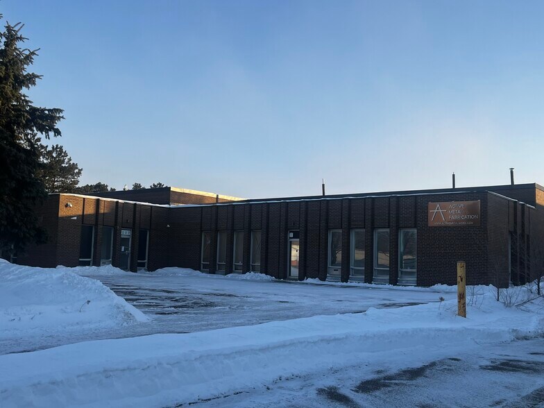 More Photos Of 1001-1007 Flint Rd, Toronto Warehouse For Lease