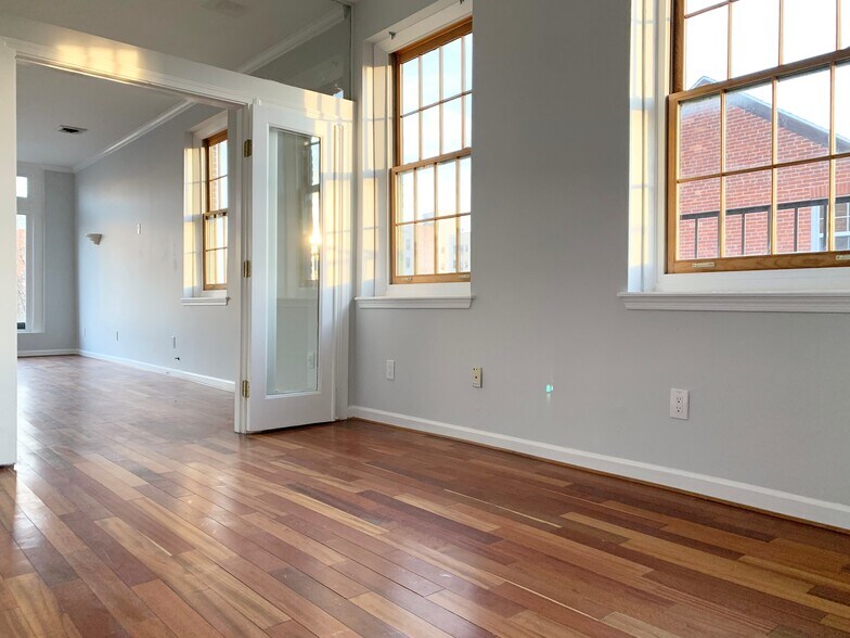 More Photos Of 600 N Eutaw St, Baltimore Storefront Retail Residential For Sale