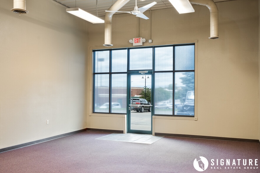 More Photos Of 1103 E Boxelder Rd, Gillette Storefront Retail Office For Sale