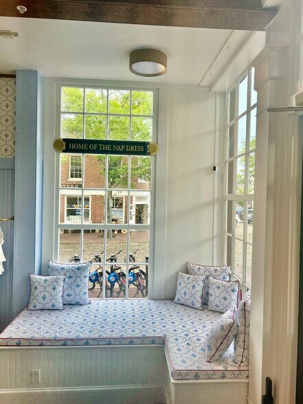 More Photos Of 33 Main St, Nantucket Storefront Retail Office For Sale