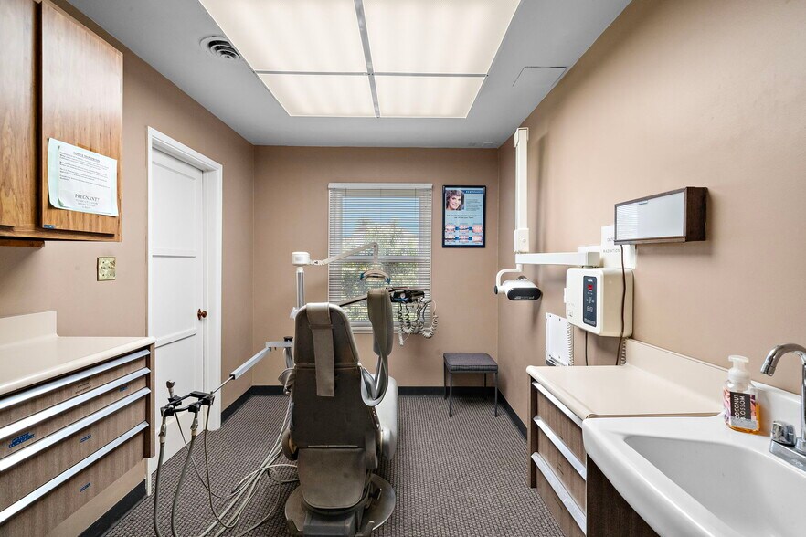 More Photos Of 700 S Brea Blvd, Brea Office Residential For Sale