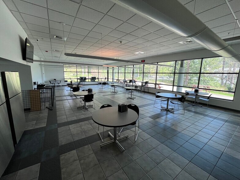 More Photos Of 751 W Hanley Ave, Coeur d'Alene Office For Lease