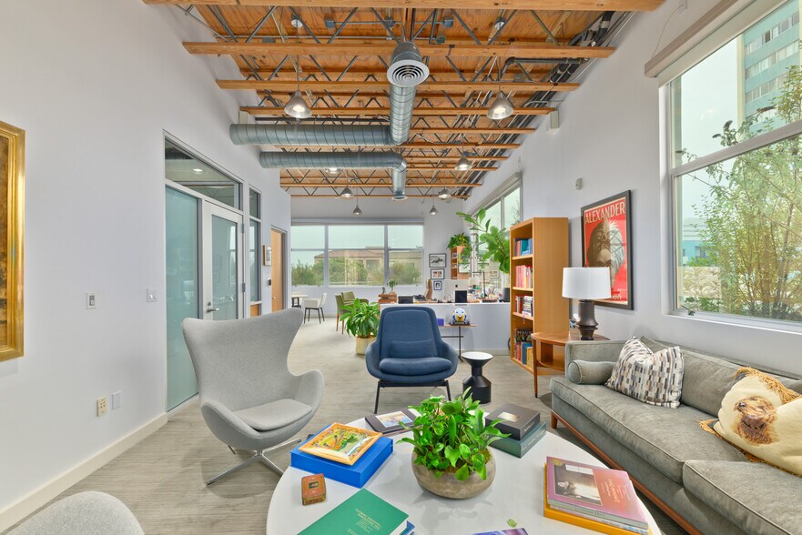 More Photos Of 619 Arizona Ave, Santa Monica Office Residential For Lease