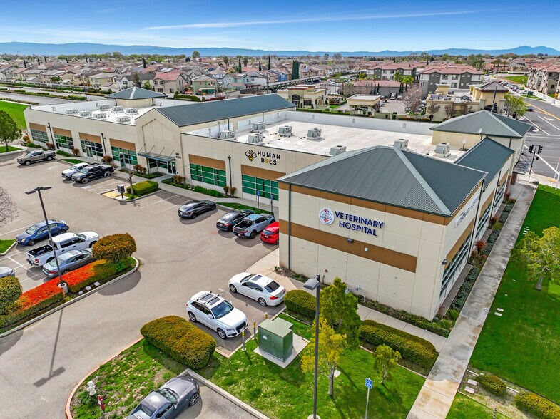 More Photos Of 17270-17272 Golden Valley Pky, Lathrop Office For Sale