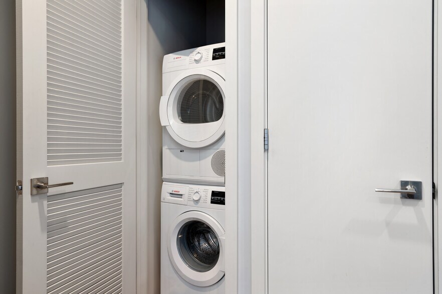 More Photos Of 824 Hyde St, San Francisco Apartments For Sale