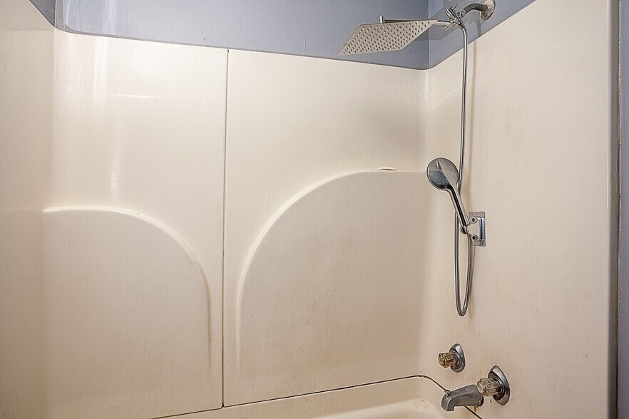 More Photos Of 750 S 3rd St, Silsbee Apartments For Sale