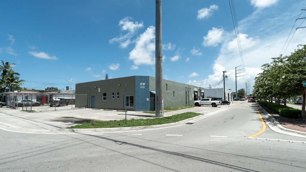 More Photos Of 1400 NE 131st St, North Miami Warehouse For Lease
