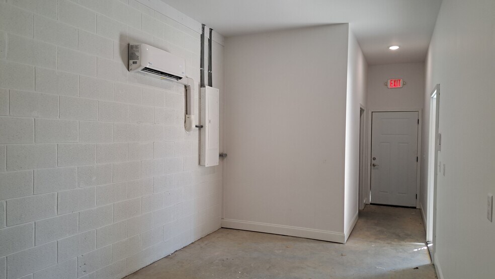 More Photos Of 29 Dorton Way, Crossville Light Distribution For Sale