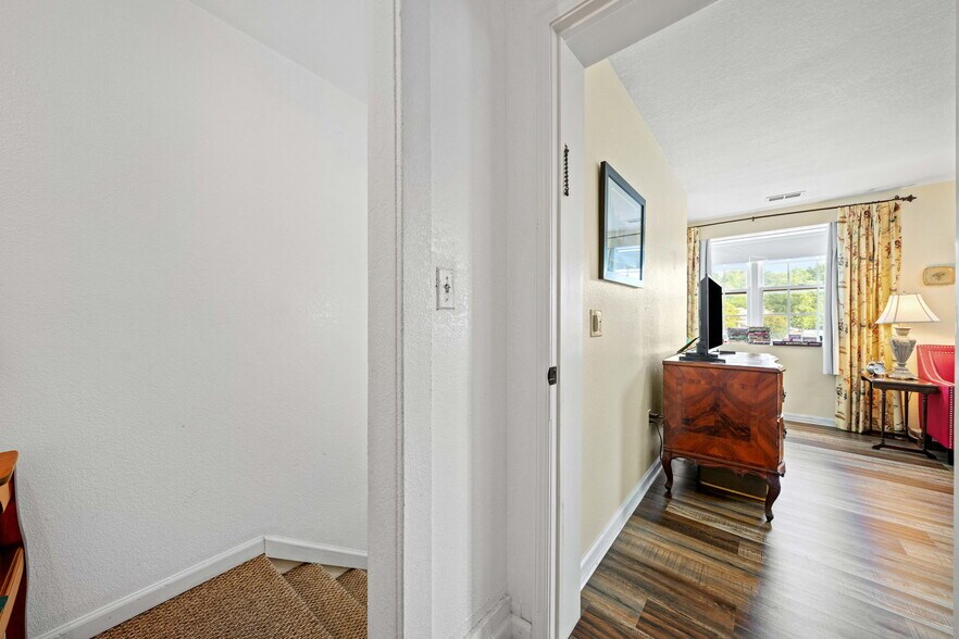 More Photos Of 108 N Main St, Ellijay Storefront Retail Residential For Sale