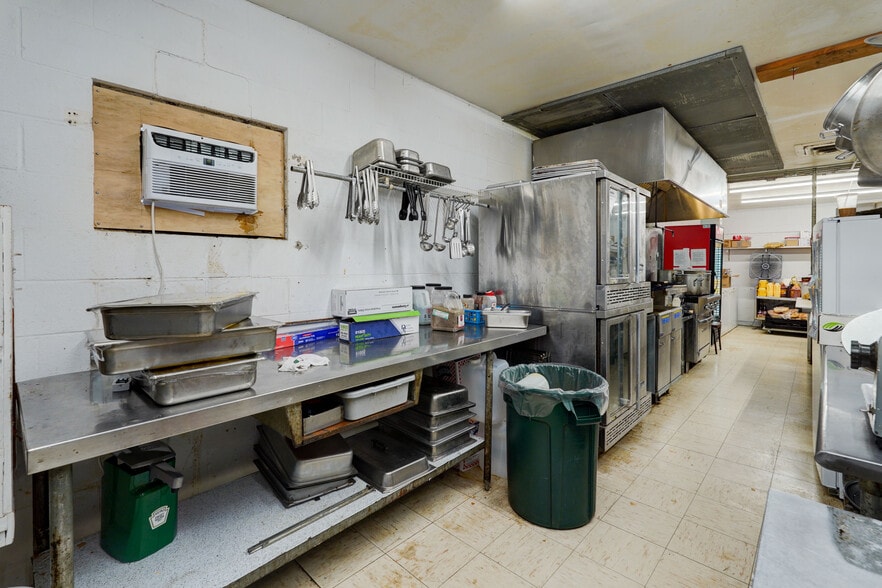 More Photos Of 1450 Brace Rd, Victor Golf Course Driving Range For Sale