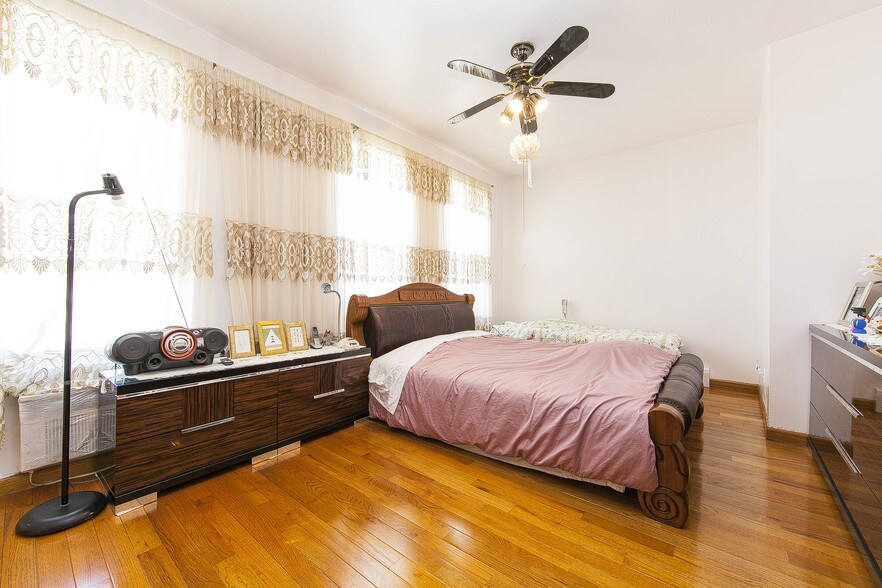 1727 E 14th St, Brooklyn, NY 11229 Apartments For Sale
