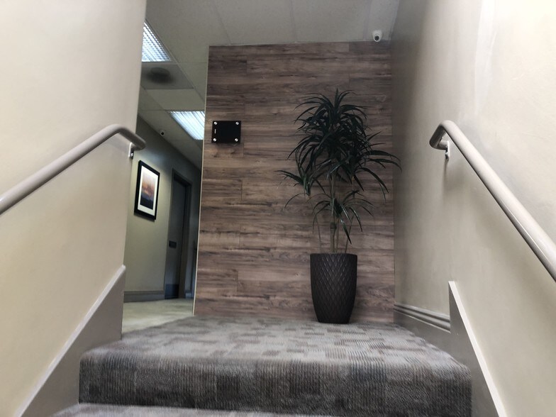 More Photos Of 3930 Utah St, San Diego Office For Lease