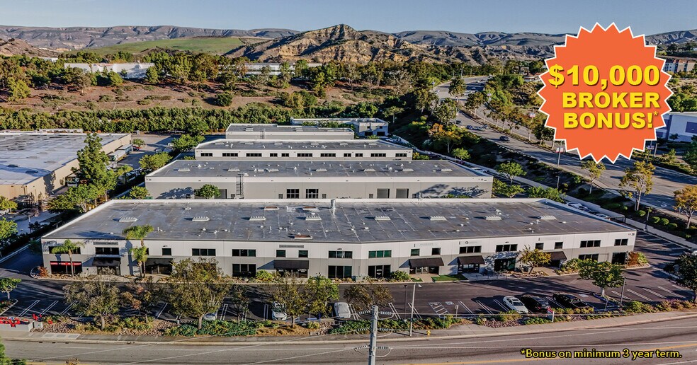 Primary Photo Of 21-29 W Easy St, Simi Valley Unknown For Lease