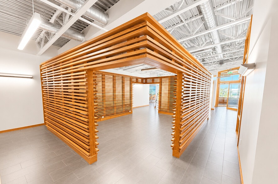 More Photos Of 630 6th St S, Kirkland Office For Lease