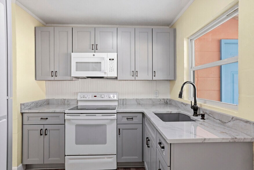 More Photos Of , Tallahassee Multifamily For Sale