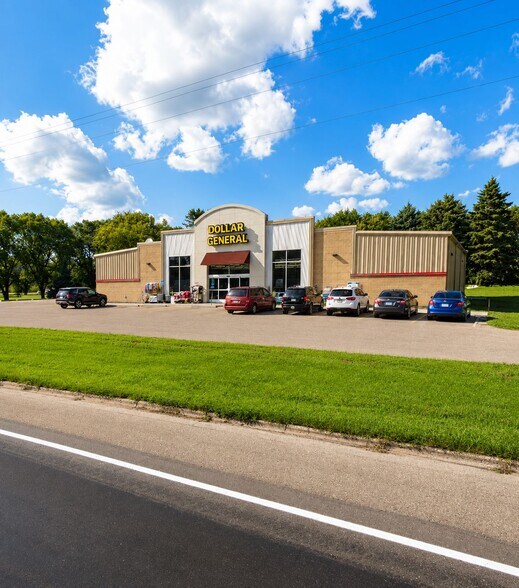 More Photos Of 198 Oak St, Dawson Storefront For Sale