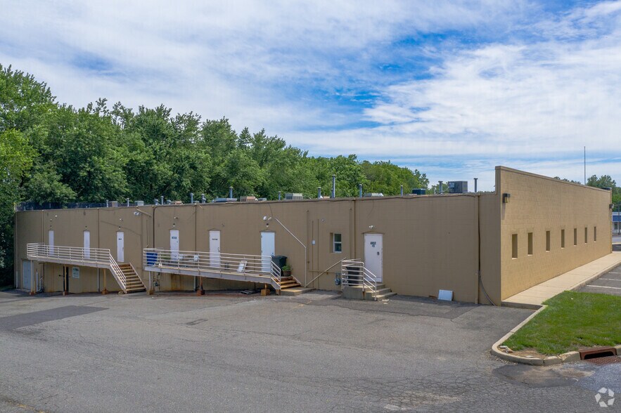 More Photos Of 4037 Route 130, Delran Storefront For Lease