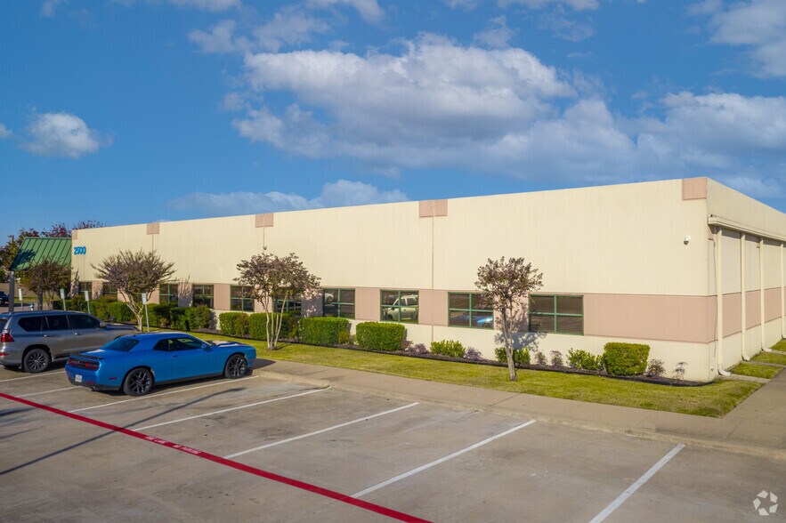 More Photos Of 2500 Discovery Blvd, Rockwall Office For Lease
