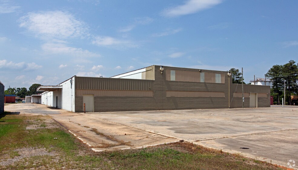 More Photos Of 1511 Telegraph Rd, Chickasaw Warehouse For Lease