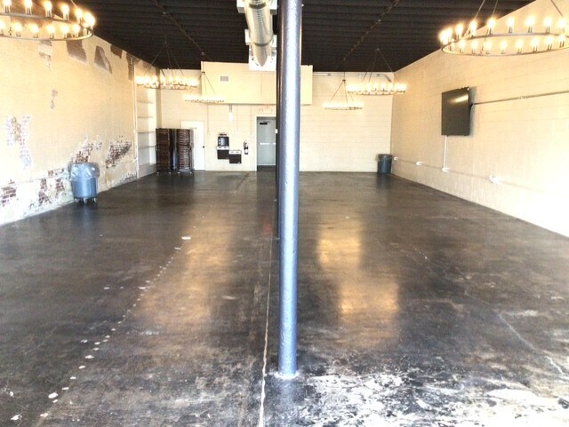 More Photos Of 108 W McCart St, Krum Storefront Retail Office For Lease