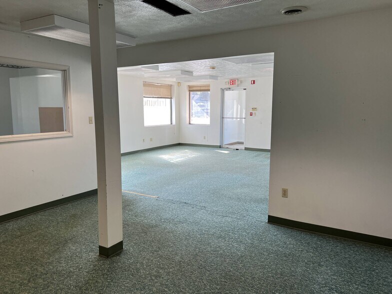 More Photos Of 603-615 E Jefferson St, Plymouth Office For Sale