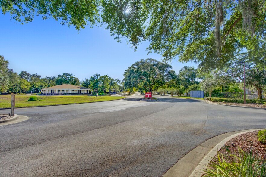 More Photos Of 9401 SW Highway 200, Ocala Unknown For Lease