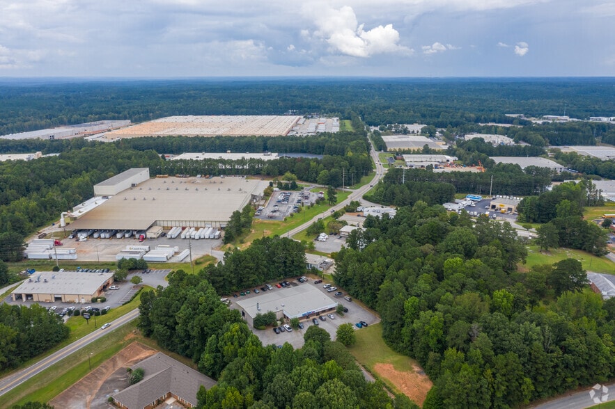 Primary Photo Of 24 Herring Rd, Newnan Warehouse For Sale