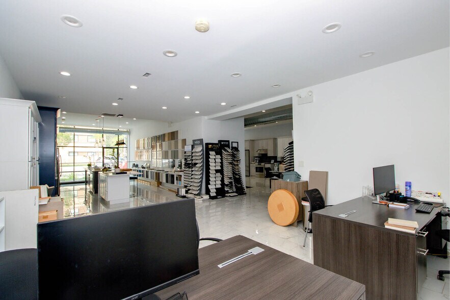 More Photos Of 3751-3759 N Western Ave, Chicago Multifamily For Sale