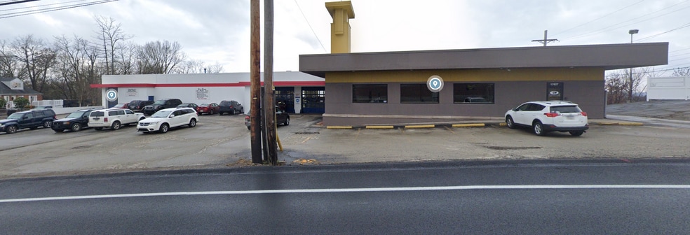 More Photos Of 12827 Frankstown Rd, Pittsburgh Auto Dealership For Lease