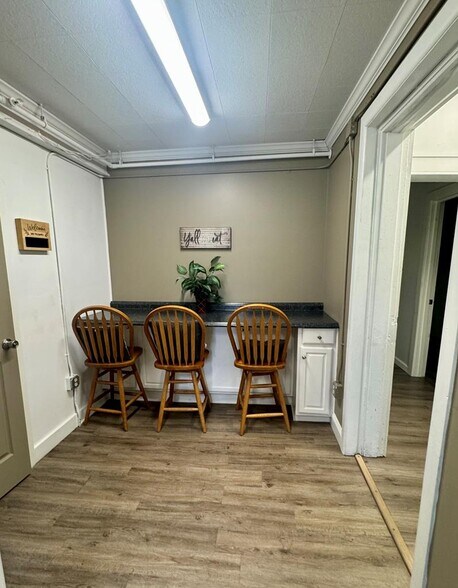 More Photos Of 715 N Kanawha St, Beckley Freestanding For Lease