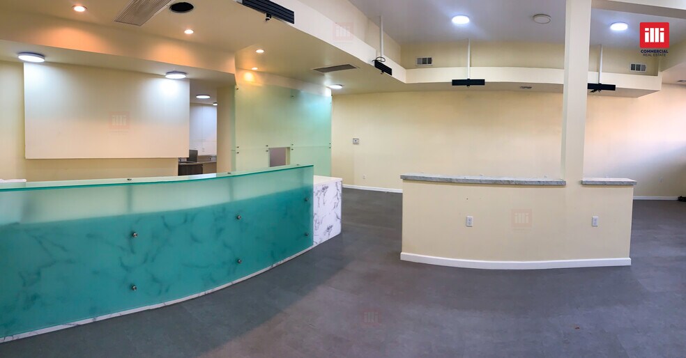 More Photos Of 18606-18612 Ventura Blvd, Tarzana Storefront For Lease