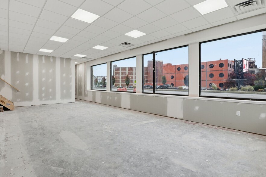 More Photos Of 211 W Ridge Rd, Rochester Storefront For Lease