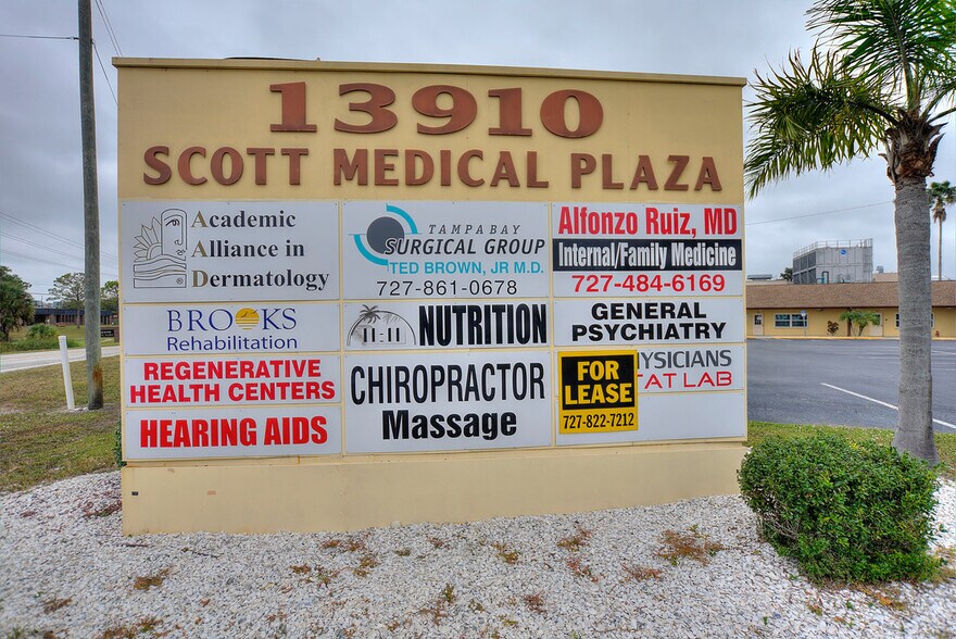 More Photos Of 13910 Fivay Rd, Hudson Medical For Lease