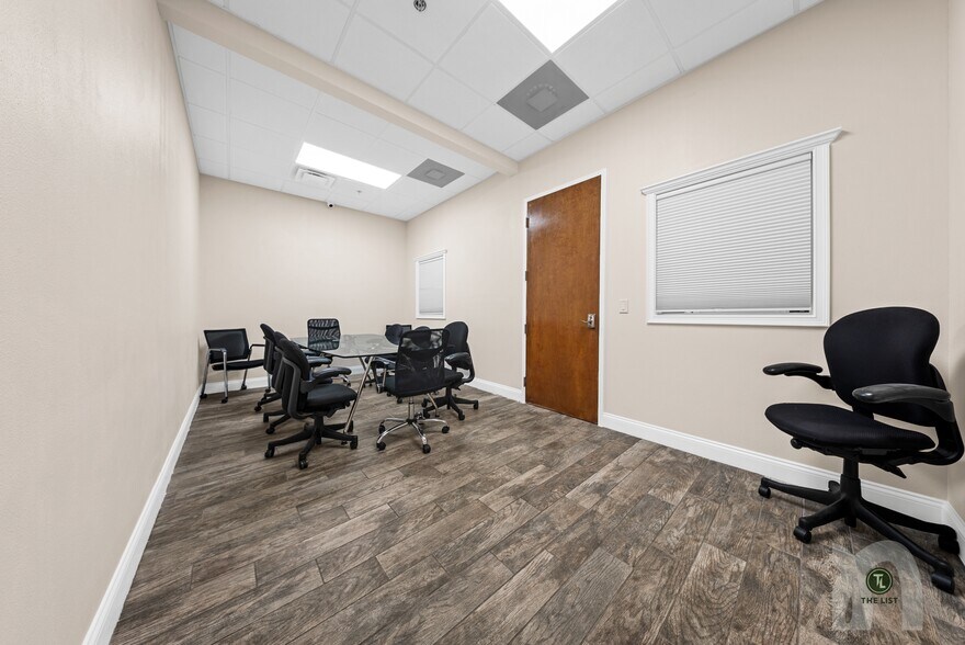 More Photos Of 7362 Futures Dr, Orlando Coworking Space