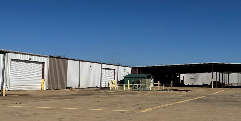 Primary Photo Of 79 Pioneer Ln, Selma Industrial For Sale