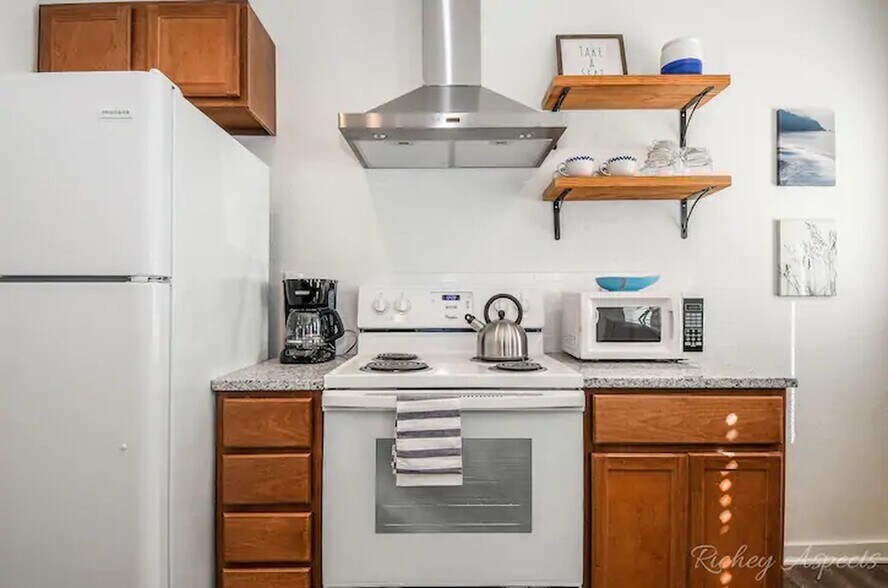 More Photos Of 3306 W Waco Dr, Waco Office Residential For Sale