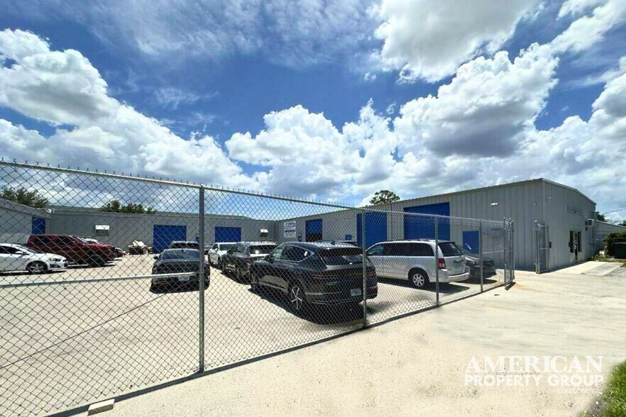 More Photos Of 204 Center Rd, Fort Myers Warehouse For Sale