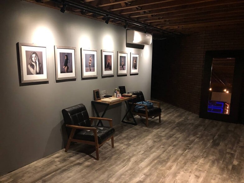 More Photos Of 75-79 E Jericho Tpke, Mineola Storefront Retail Office For Lease