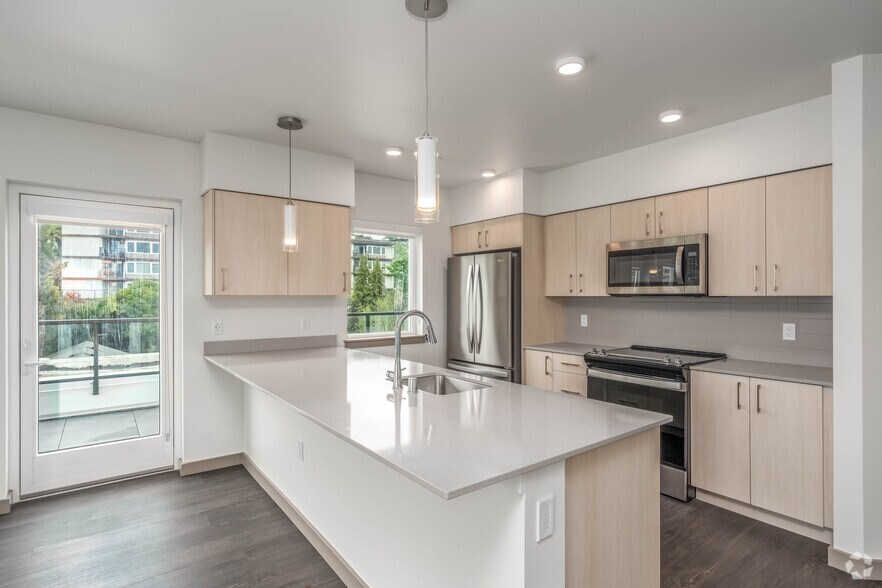 More Photos Of 110 Roy St, Seattle Apartments For Lease