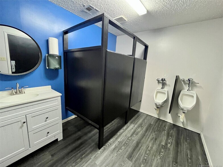 More Photos Of 2710 S Cherokee Dr, Muskogee Religious Facility For Sale