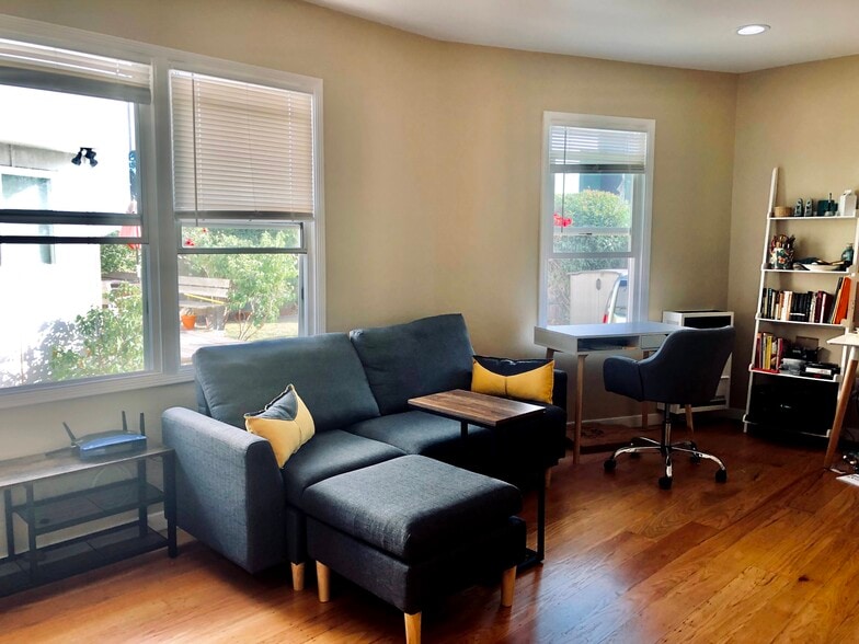 More Photos Of 986 Kains Ave, Albany Apartments For Sale