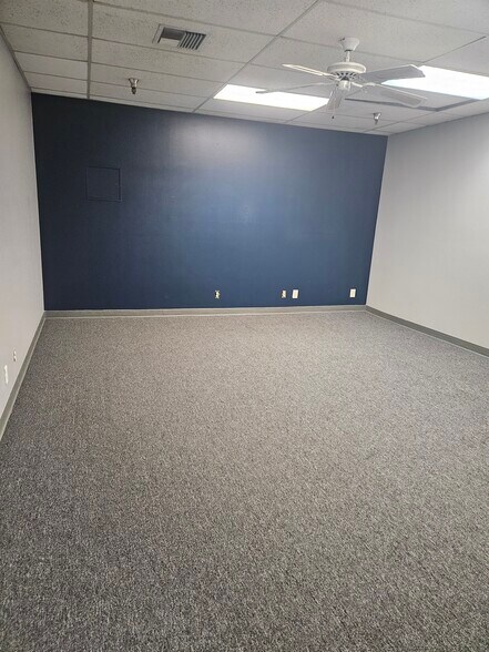 More Photos Of 466-474 W 5th St, San Bernardino Storefront Retail Office For Lease