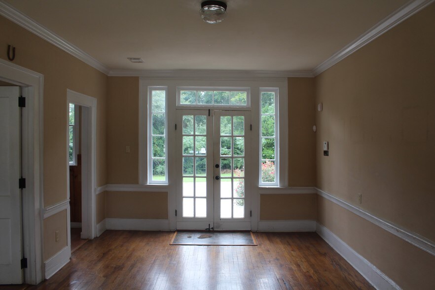 More Photos Of 4752 Washington Rd, Evans Storefront Retail Office For Lease