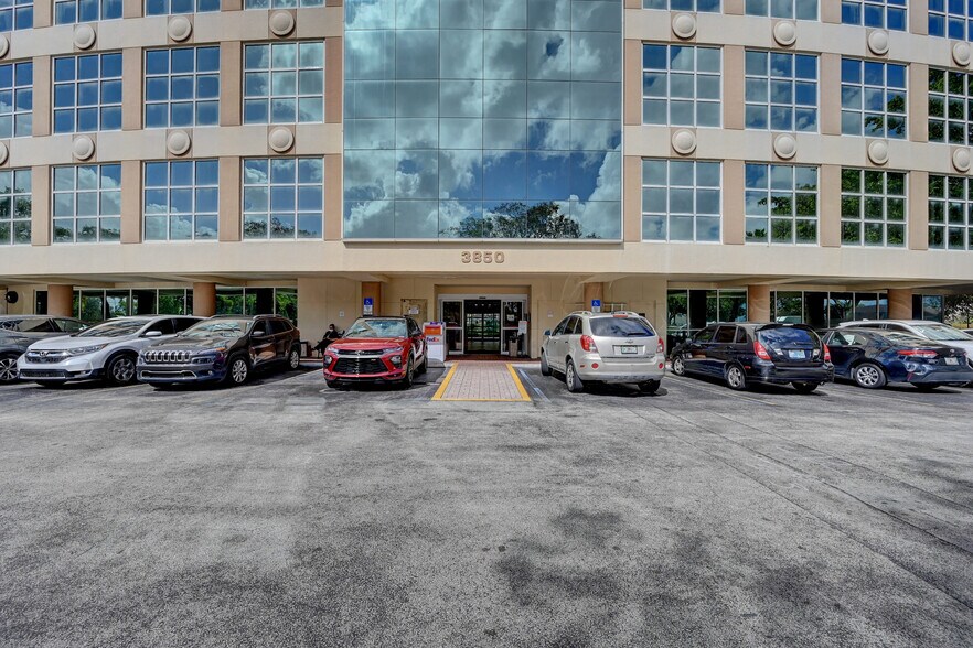 More Photos Of 3850 Hollywood Blvd, Hollywood Medical For Sale