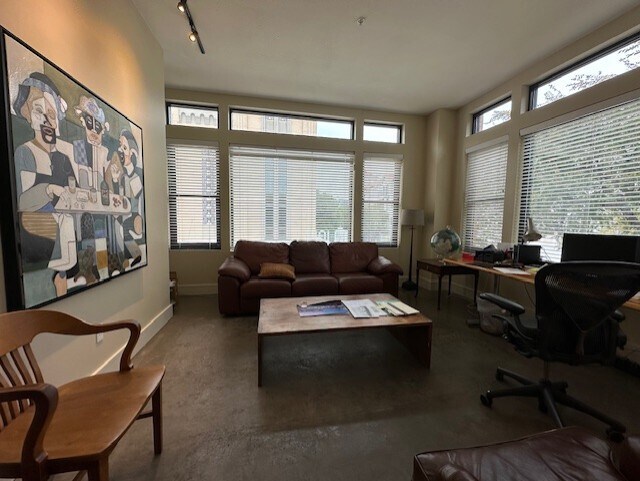 More Photos Of 3699 McKinney Ave, Dallas Freestanding For Lease