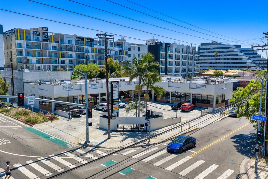 More Photos Of 10020-10036 Venice Blvd, Culver City Freestanding For Lease