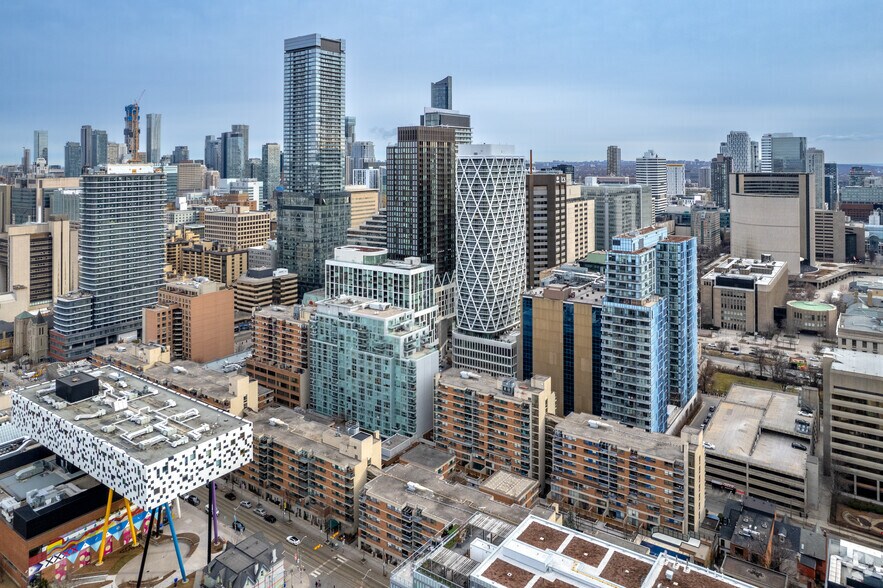 More Photos Of 230 Simcoe St, Toronto Office For Lease