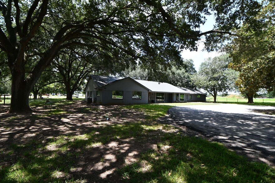 More Photos Of 34507 FM 1093, Simonton Land For Lease